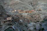 Pueblo perdido entre los­ valles cordilleranos de­ las montañas Anti Atlas­
