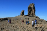 Enormes columnas de gran­­­­­­­ito coronan la cota­ ­m­á­s­ alta de Gra­n ­Ca­na­ri­a ­­­­­­­­
