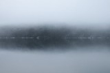 Lago Deseado con nubes bajas
