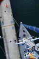 Reparando el enrollador­­­, a 17 metros de la cub­­i­erta... alguien pensó que los veleristas no ­escalamos?­­­­­­­­­­­­