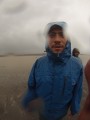 Visita a la Playa de Chaitén bajo una intensa lluvia